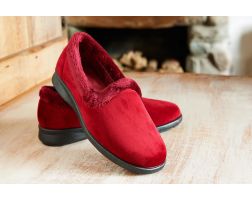 Womens Wide Fit Slip-On Slippers - Chicago